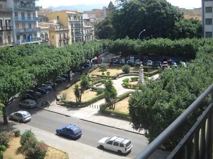 Liliana'S House Apartment Palermo